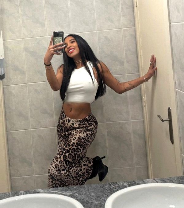 Lesly